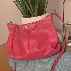 Coach purse not too small not too big beautiful pink